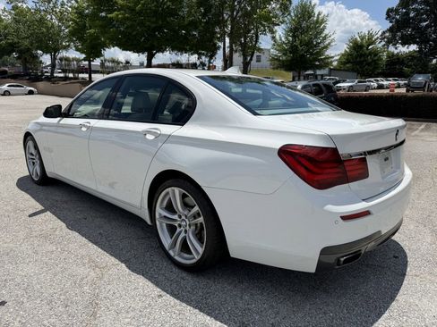 Used 2014 BMW 740i RWD image 8