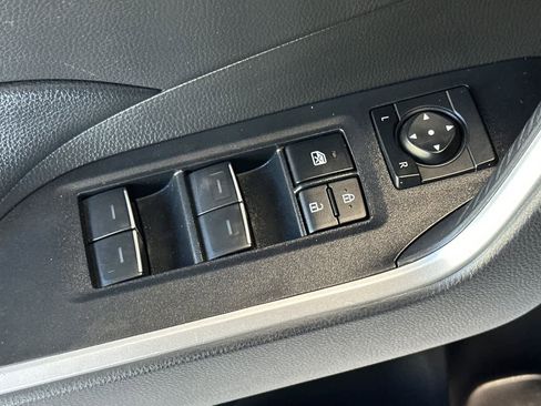 Used 2022 Toyota RAV4 XLE image 13