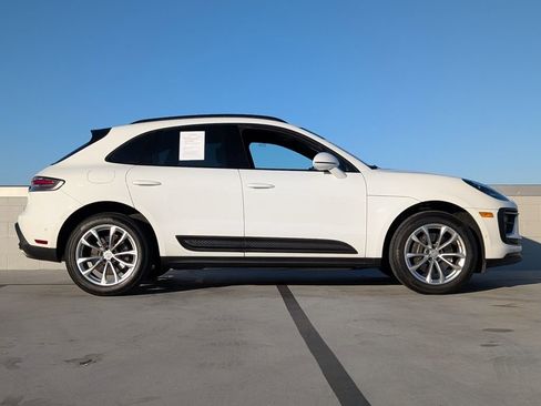 Certified 2022 Porsche Macan image 24