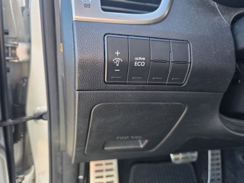 Used 2013 Hyundai Elantra GT w/ Style Pkg image 21