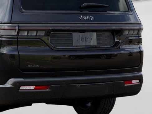 New 2026 Jeep Grand Wagoneer Limited AWD/4WD image 13
