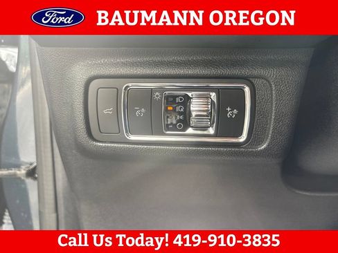 Used 2022 Lincoln Corsair Reserve w/ Equipment Group 201A AWD/4WD image 19