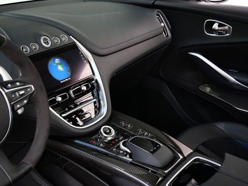Used 2023 Aston Martin DBX 707 image 10