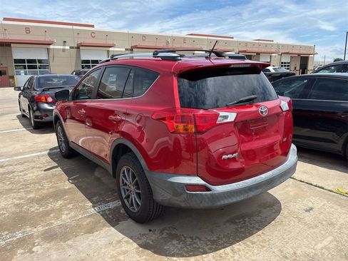 Used 2013 Toyota RAV4 LE FWD image 5