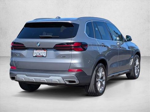 Used 2026 BMW X5 xDrive40i AWD/4WD image 5
