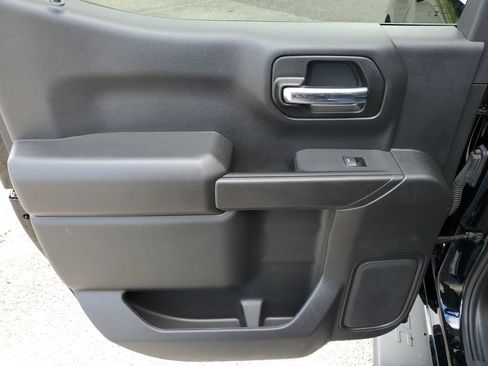 Used 2025 Chevrolet Silverado 1500 Custom AWD/4WD image 10
