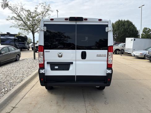 Used 2025 RAM ProMaster 2500 w/ U-Haul Equipment Group FWD image 9