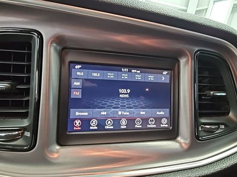 Used 2022 Dodge Challenger R/T image 14