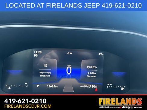 Used 2025 Volkswagen Taos SE FWD image 21