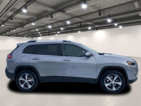Used 2020 Jeep Cherokee Limited image 8