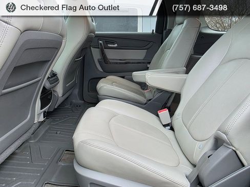 Used 2017 GMC Acadia Limited SLT image 21