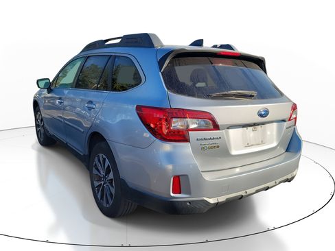 Used 2017 Subaru Outback 2.5i Limited image 7