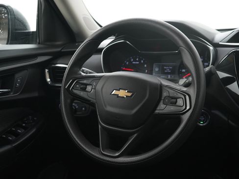 Used 2021 Chevrolet TrailBlazer LT w/ Convenience Package FWD image 14