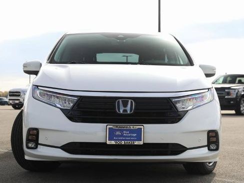 Used 2024 Honda Odyssey Touring image 2