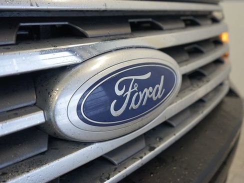 Certified 2021 Ford Expedition Max XLT image 18