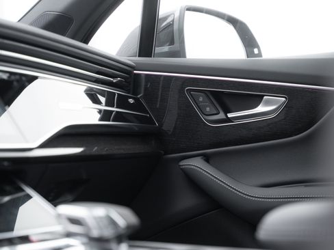 New 2026 Audi Q7 3.0T Premium Plus image 16