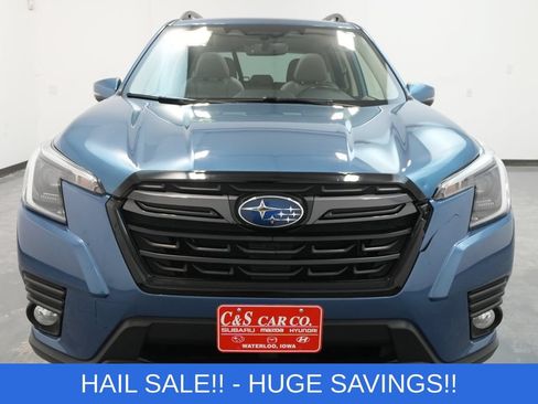 Used 2023 Subaru Forester Limited w/ Popular Package #3 AWD/4WD image 3