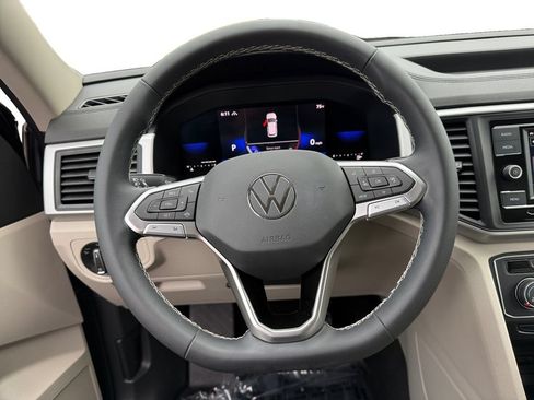 Used 2023 Volkswagen Atlas SE AWD/4WD image 12