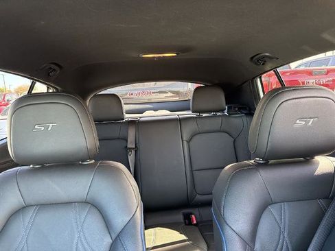 Used 2025 Buick Envista Sport Touring image 11