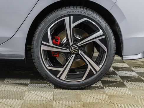 New 2026 Volkswagen GTI SE FWD image 18