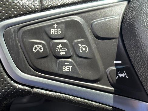 Used 2023 Chevrolet Equinox LS w/ LS Convenience Package image 20