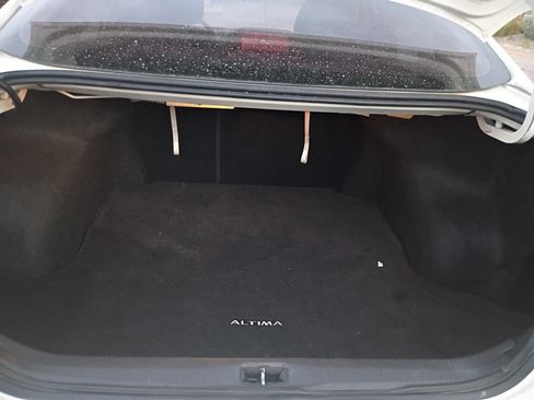 Used 2012 Nissan Altima 2.5 S w/ Convenience Pkg FWD image 7