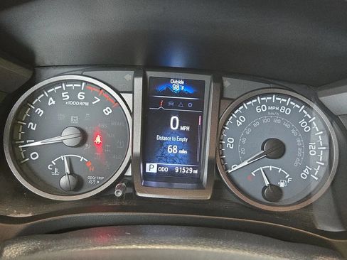 Used 2022 Toyota Tacoma TRD Off-Road RWD image 23
