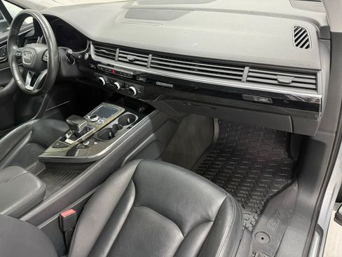 Used 2018 Audi Q7 3.0T Premium Plus w/ Premium Plus Package AWD/4WD image 11