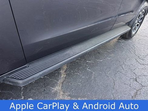 Used 2024 Ford Expedition XLT image 19