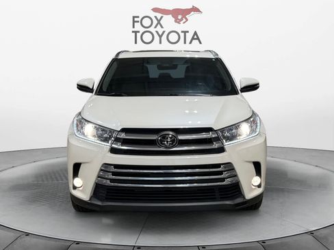 Used 2018 Toyota Highlander Limited image 9