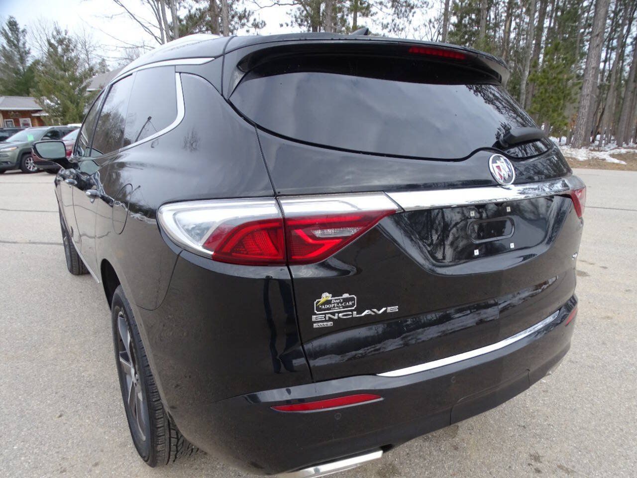 Used 2022 Buick Enclave AWD Essence w/ Sport Touring Edition image 7