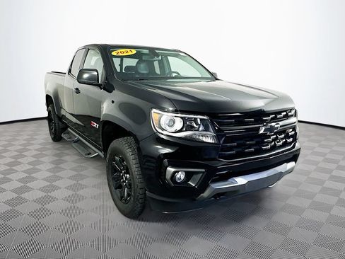 Used 2021 Chevrolet Colorado Z71 w/ Z71 Midnight Edition AWD/4WD image 3
