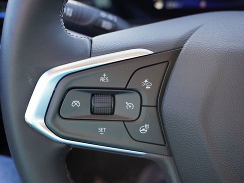 Certified 2024 Chevrolet Trax LT w/ Driver Confidence Package image 27