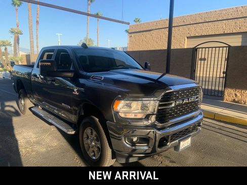 Used 2023 RAM 2500 Big Horn AWD/4WD image 3