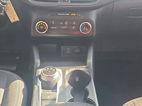 Used 2023 Ford Escape FWD image 15