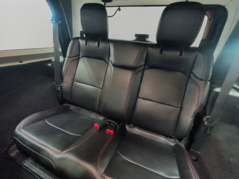 Used 2020 Jeep Wrangler Rubicon w/ Cold Weather Group image 13