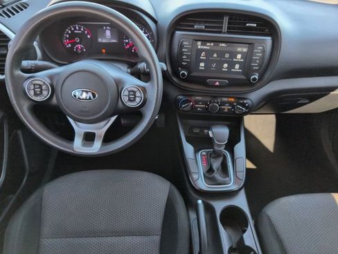 Used 2020 Kia Soul LX image 26