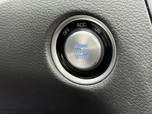 Used 2015 Hyundai Genesis 3.8 w/ Option Group 02 RWD image 19