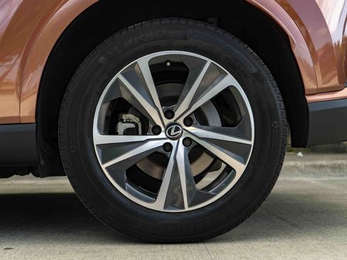 Used 2025 Lexus RX 350h w/ Convenience Package AWD/4WD image 15