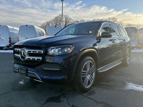 Used 2022 Mercedes-Benz GLS 450 4MATIC image 3