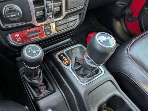 Used 2020 Jeep Gladiator Rubicon image 11