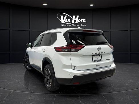 Used 2024 Nissan Rogue SV w/ SV Premium Package AWD/4WD image 5