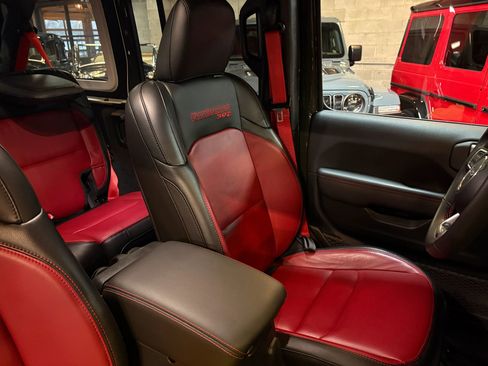 Used 2023 Jeep Wrangler Unlimited Rubicon 392 image 16