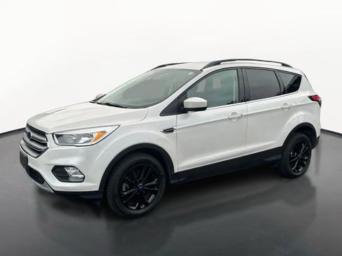 Used 2018 Ford Escape SE w/ Ford Safe & Smart Package AWD/4WD image 7