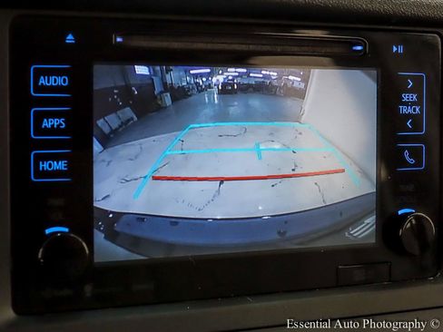 Used 2016 Toyota Sienna XLE w/ XLE Navigation Package AWD/4WD image 23