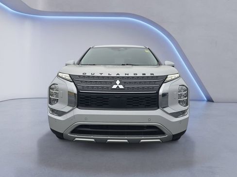 Used 2024 Mitsubishi Outlander SE image 8