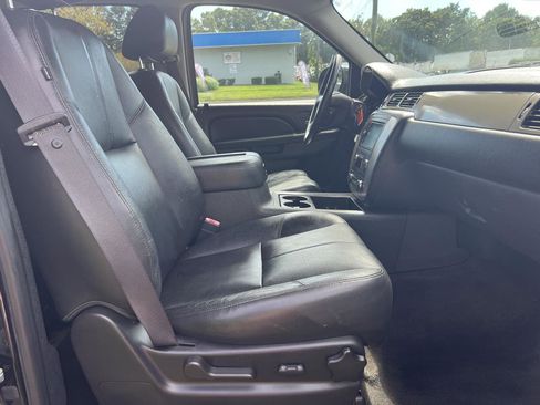 Used 2012 Chevrolet Avalanche LT w/ Suspension Package, Off-Road image 12