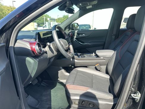 Used 2025 Chevrolet Equinox RS w/ Convenience Package III FWD image 16