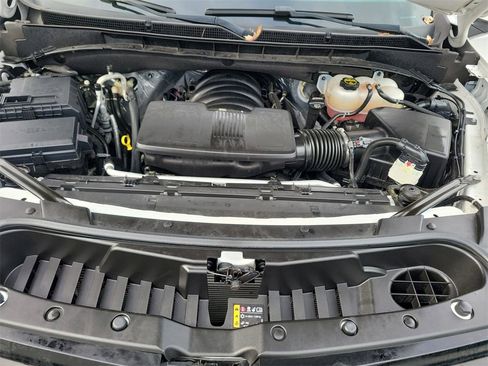 Used 2024 Cadillac Escalade Sport Platinum w/ LPO, ONYX Package image 30