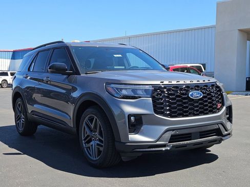 New 2026 Ford Explorer ST AWD/4WD image 3